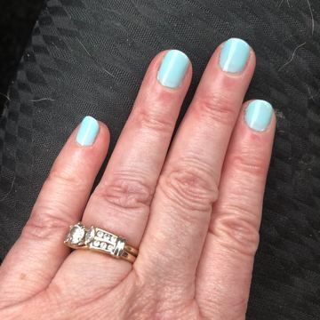 Mint gel manicure